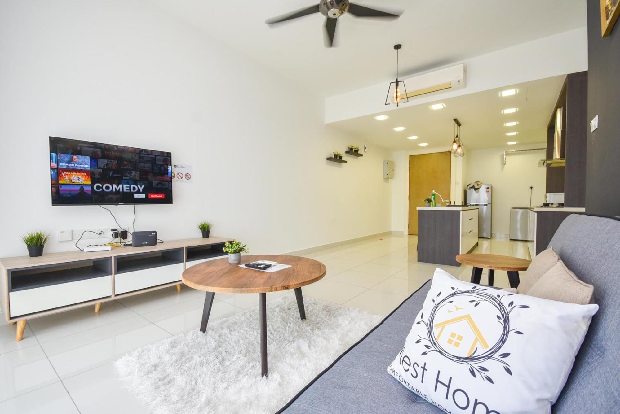 Midvalley Southkey Mosaic By Nest Apartment